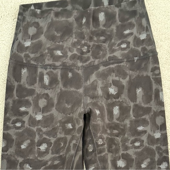 Lululemon Align Spray Leopard Leggings Size 4 - Picture 9 of 15